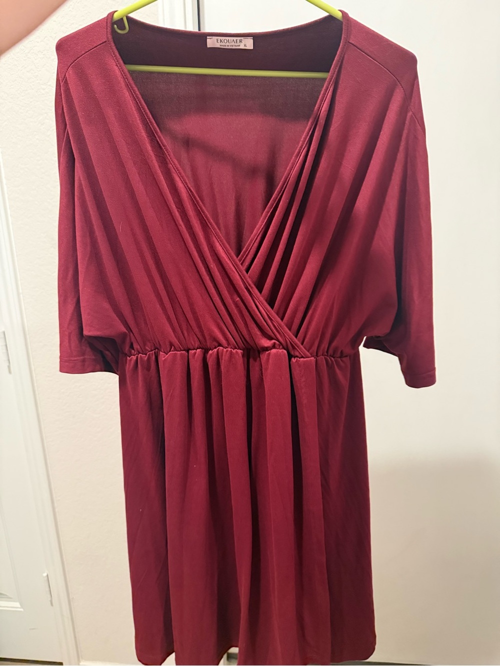 Ekoläer Burgundy Surplice Waist-Defined Dress